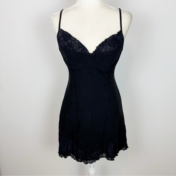 WeWoreWhat Lace Peplum Corset Mini Dress in Black Size 8 - Picture 2 of 14